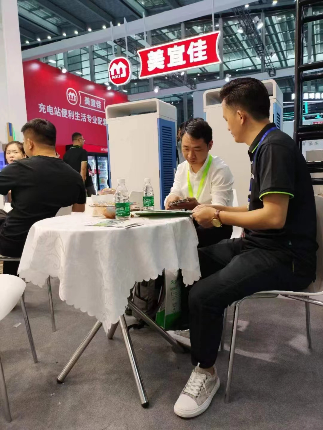 耀莱充亮相第十九届深圳国际充电设施产业展览会-汽车充电桩_充电桩生产_充电桩厂家_深圳耀莱充新能源科技有限公司